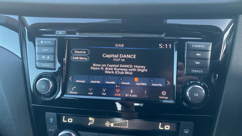 Nissan Qashqai 1.3 DiG-T Acenta Premium 5dr Petrol Hatchback